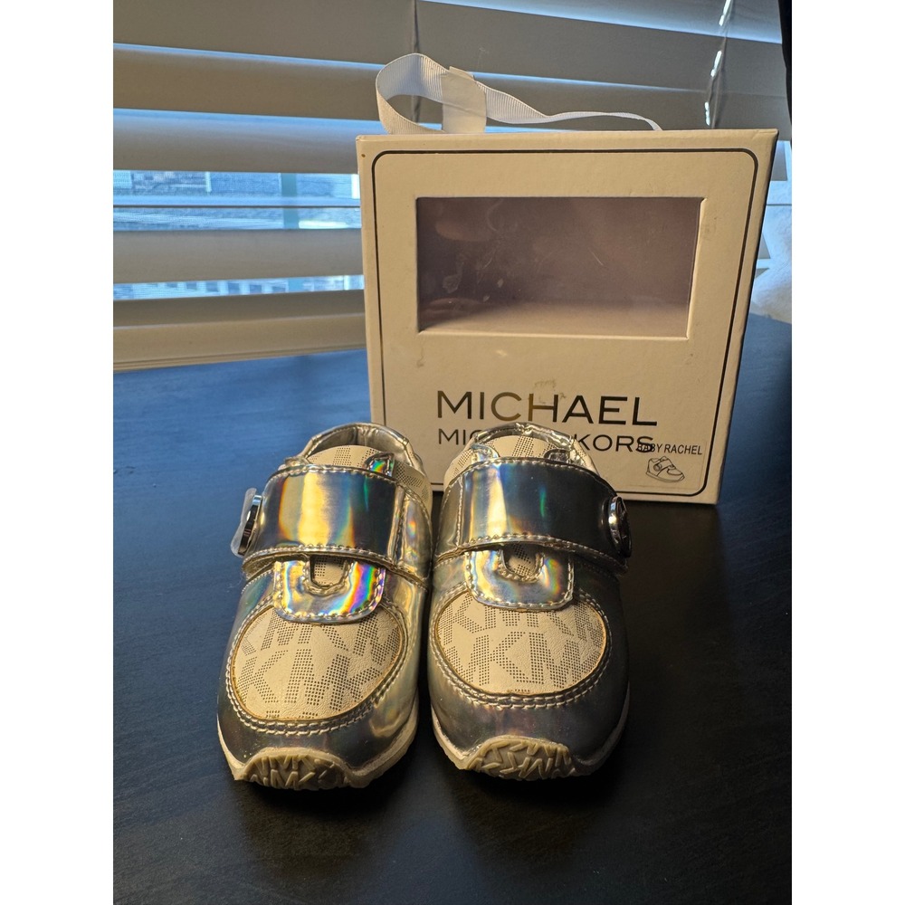 Michael‎ Kors Baby Rachel Sneakers Kids Size 1 Silver Holographic Monogram Logo